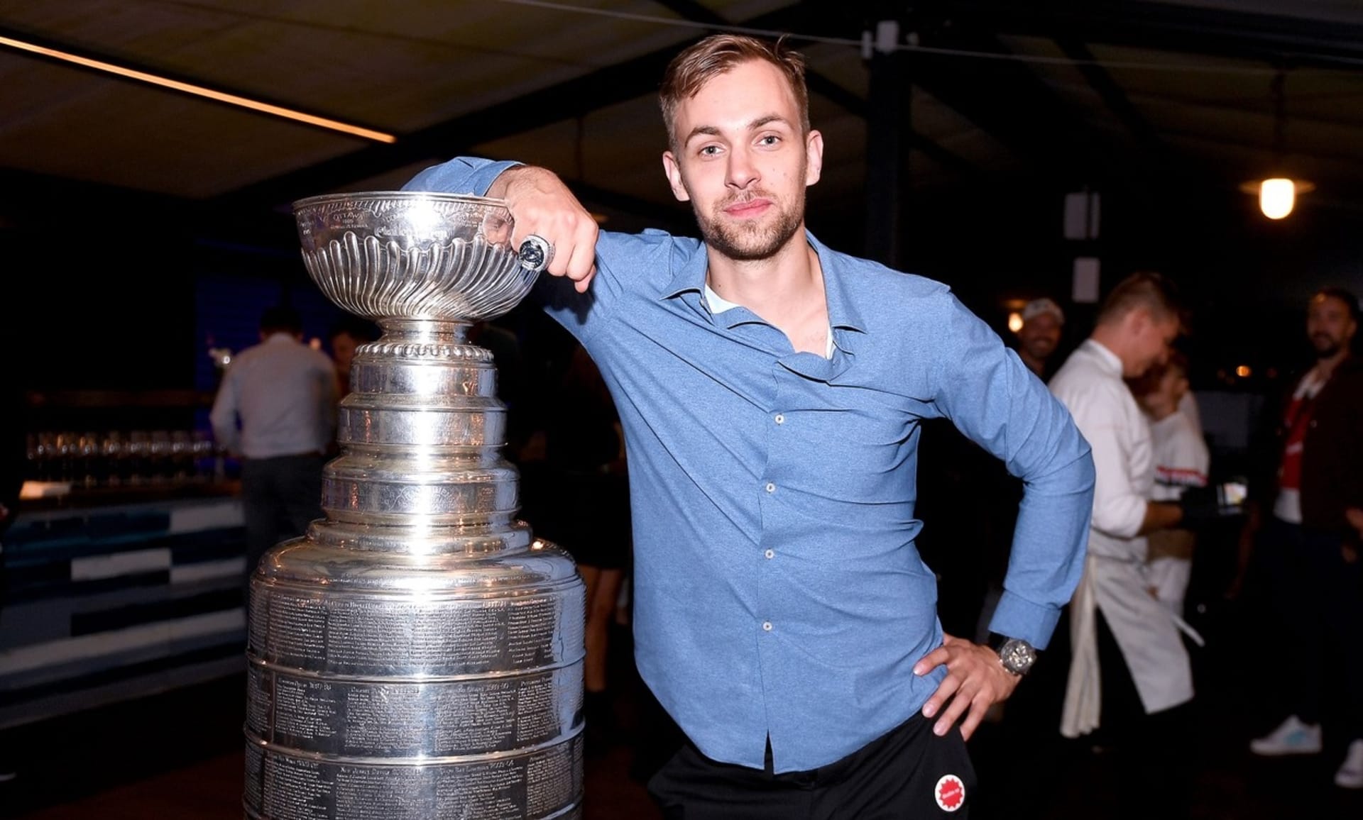 Jan Rutta si užil den se Stanley Cupem v Česku.