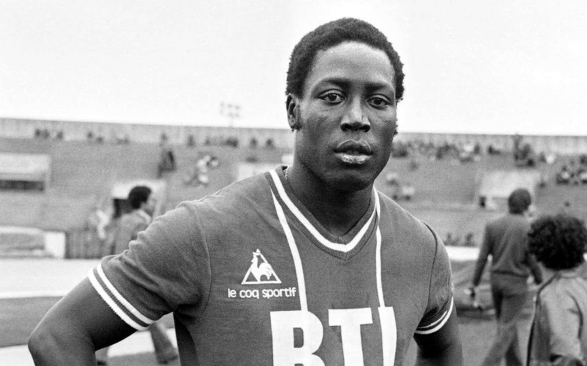 Fotbalista Jean-Pierre Adams zemřel po 39 letech v kómatu.
