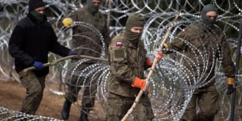 Polsko se chystá na útok tisíců migrantů. Je to taktika běloruských agentů, říká expert