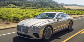 Bentley svolává do servisů své kupé za miliony. Hrozí, že se řidič skřípne v sedadle