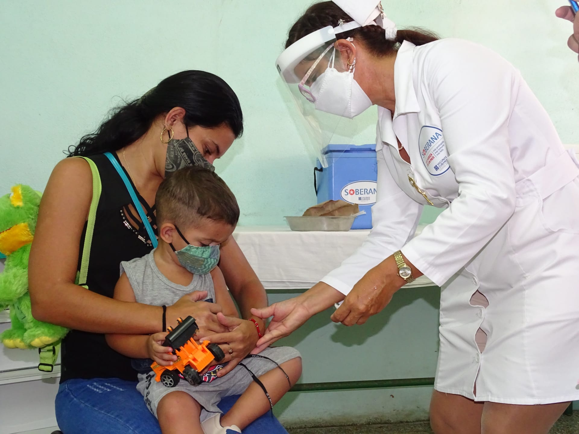 Očkování dětí na Kubě (zdroj: Město Cienfuegos)