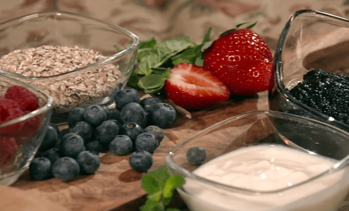 Domácí jogurt si můžete připravit i s ovocem