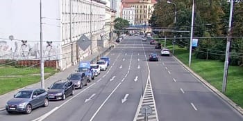 Cizinka, kterou pobodal v centru Brna neznámý agresor, je z nejhoršího venku