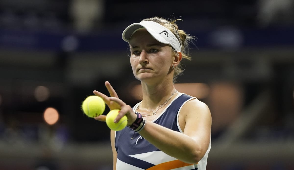 Barbora Krejčíková v letošní sezoně oslňuje tenisový svět. A z hlediska finančního zázemí se má čím dál tím lépe.