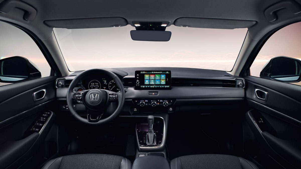 Honda HR-V nabízí už v základní výbavě zábavní systém s dotykovou obrazovkou a navigací.
