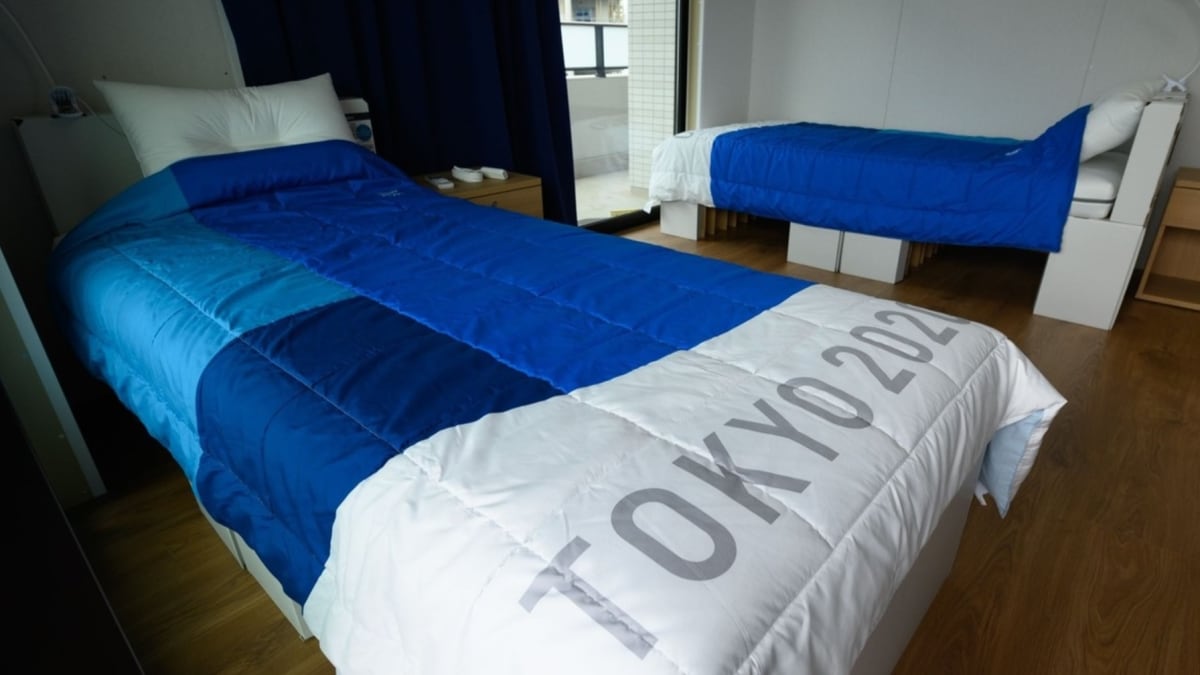Kartonové postele z olympijské vesnice v Tokiu.