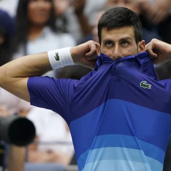 Na Novaku Djokovičovi bylo patrné, jak moc je rozhozený z toho, že se finále US Open nevyvíjí v jeho prospěch.