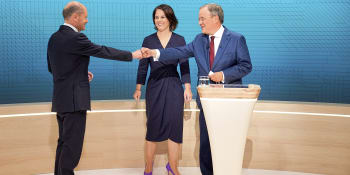 Z trojboje se stává dvojboj. Kampaň před volbami v Německu přitvrzuje a vrcholí