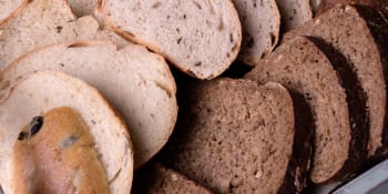 Chleba a rohlíky podraží. Ceny pečiva vzrostou na podzim možná až o 30 procent