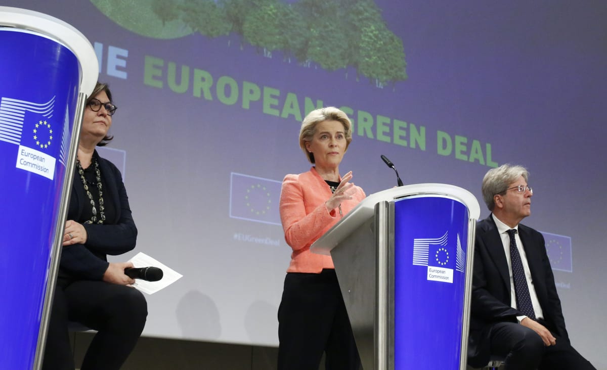 Europoslanec Alexandr Vondra kritizuje „zelený“ projev předsedkyně EK Ursuly von der Leyenové.
