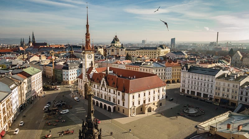 Mezi nominace se dostala také rekonstrukce radnice v Olomouci. Projektanty rekonstrukce jsou Iveta Trtlíková a StudioPAP.