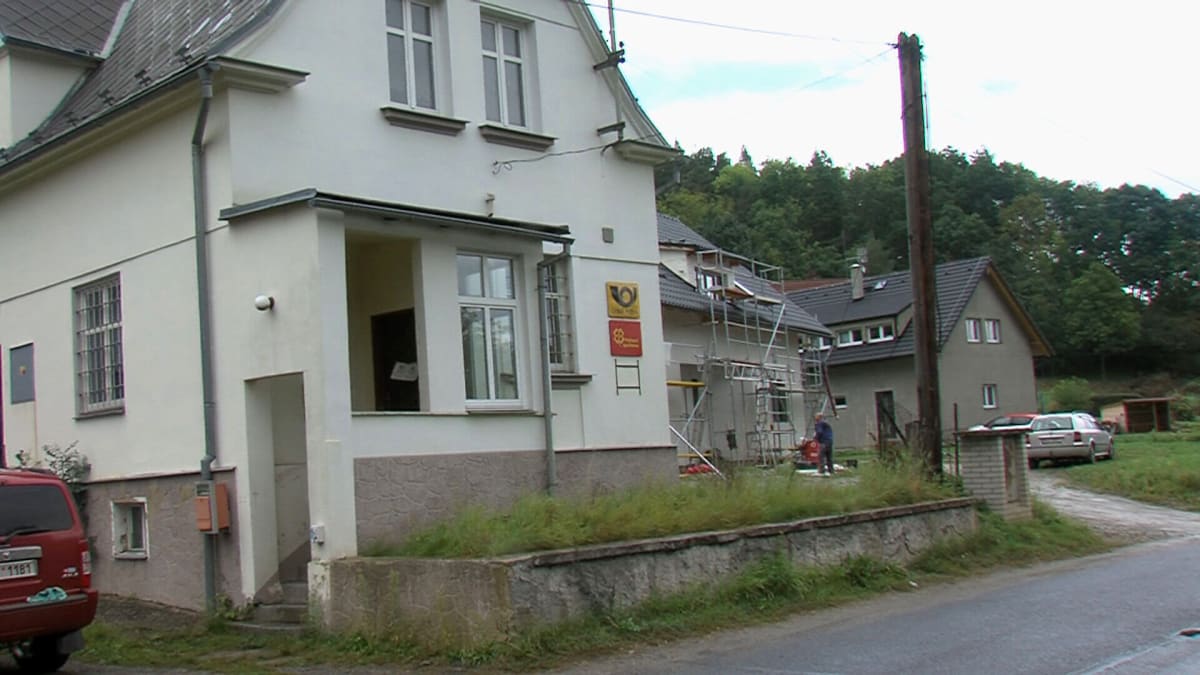Policie dopadla muže, který měl přepadnout banku v Horní Libchavě.