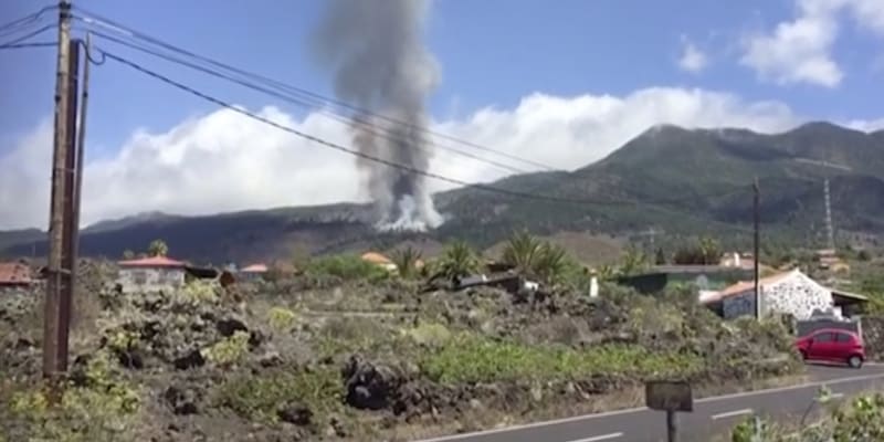 Sopka Cumbre Vieja na ostrově La Palma se probudila.