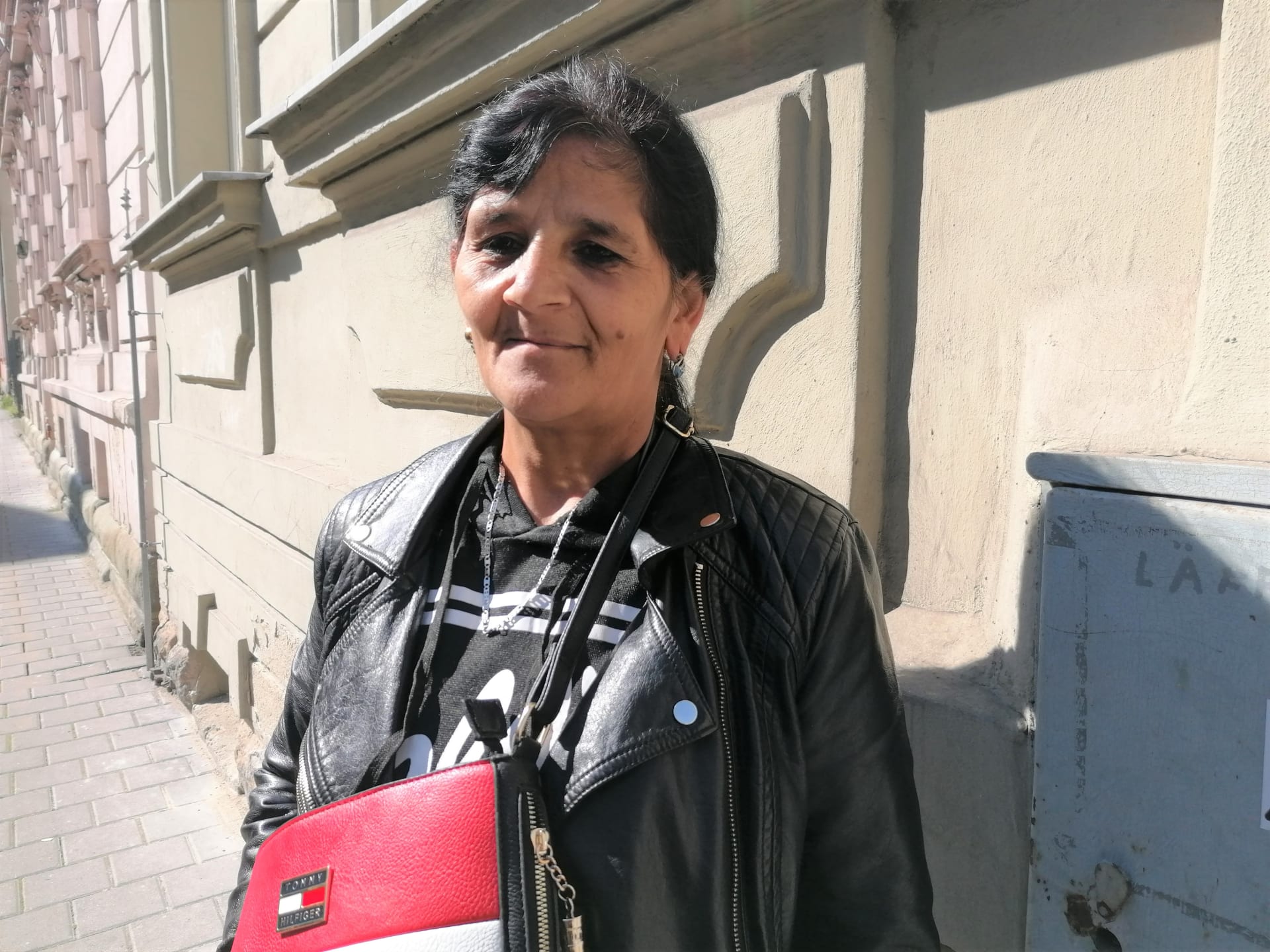 56letá Darina Žigová volit nepůjde. Ve vyloučené lokalitě v Ostravě-Přívoze je to většinový přístup.