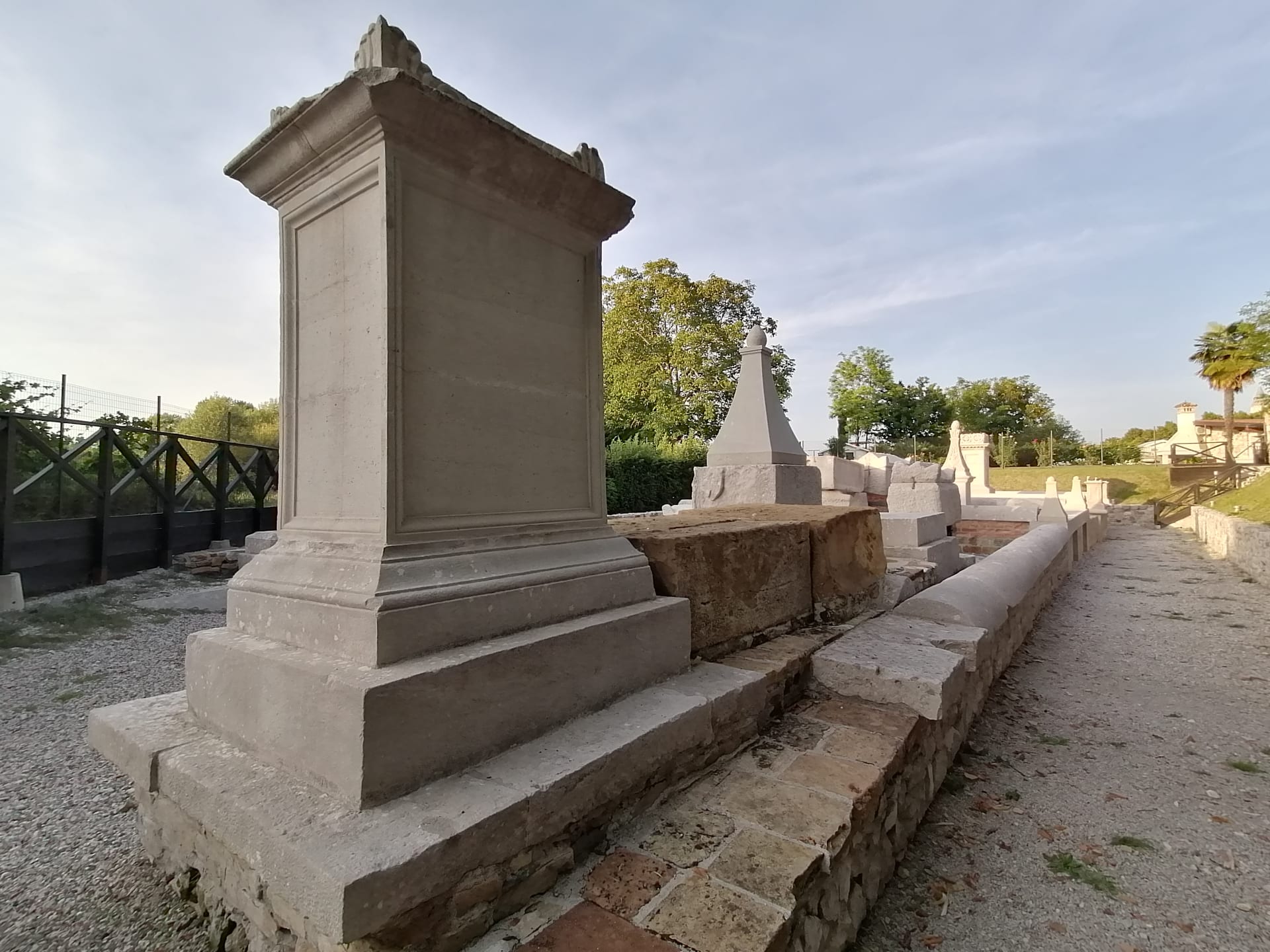 Aquileia, pozůstatky římského hřbitova