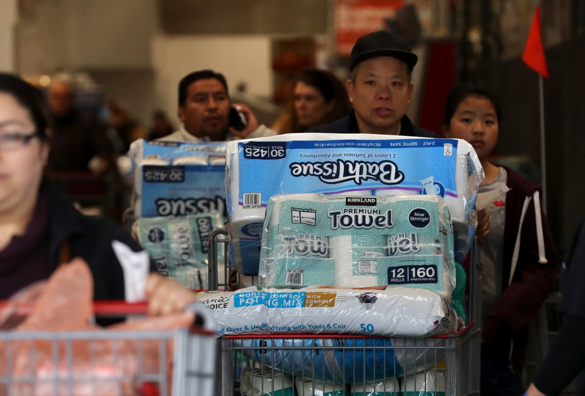 Americký řetězec nastavil maximální limity při nákupu toaletního papíru, ubrousků a jiných potřeb do domácnosti.