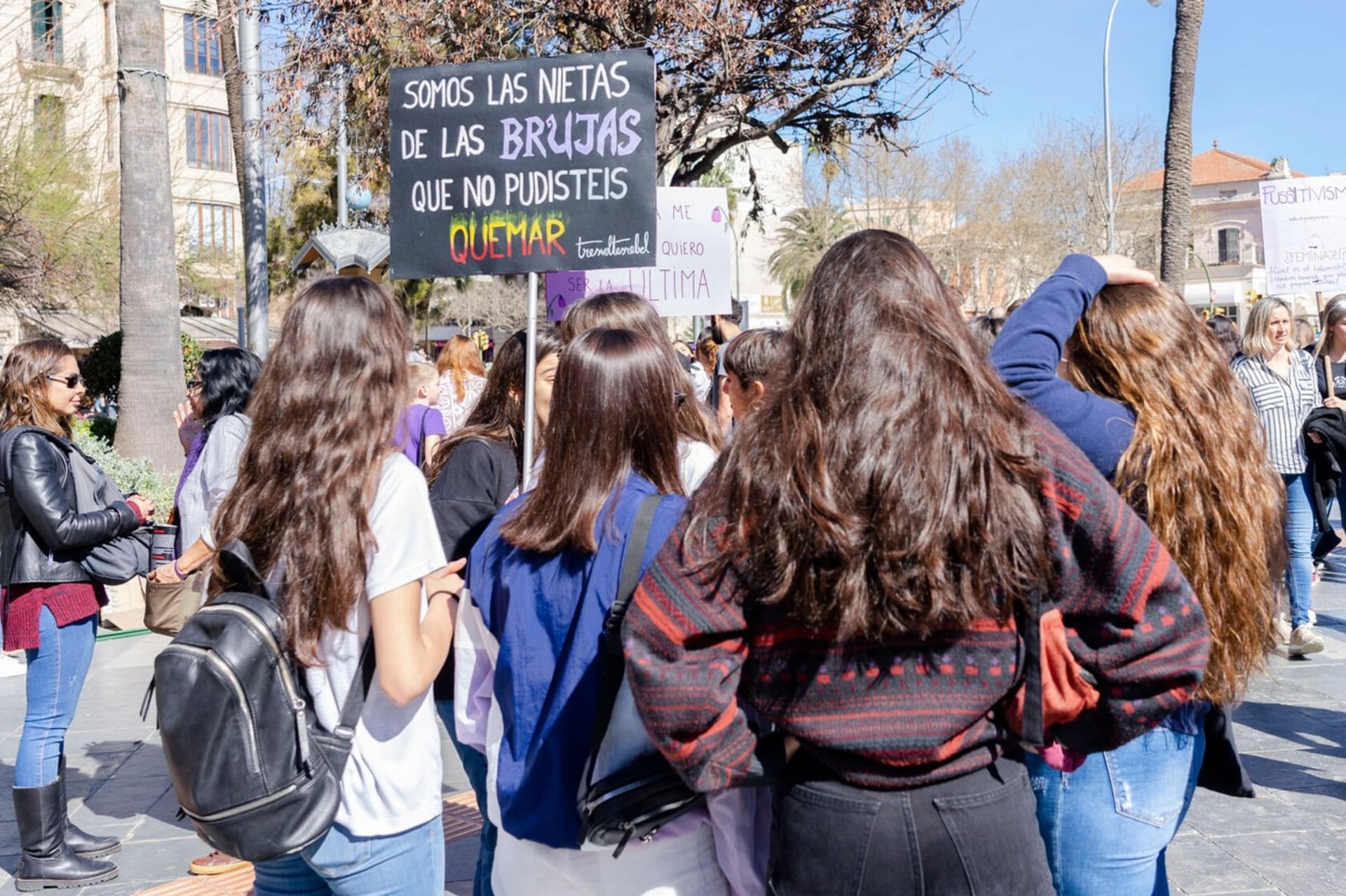 Proti zneužívání žen letos v březnu protestovaly desetitisíce žen. 