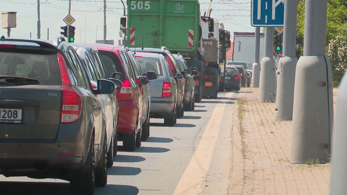 Plzeňáci kritizují dopravu v Západočeské metropoli.