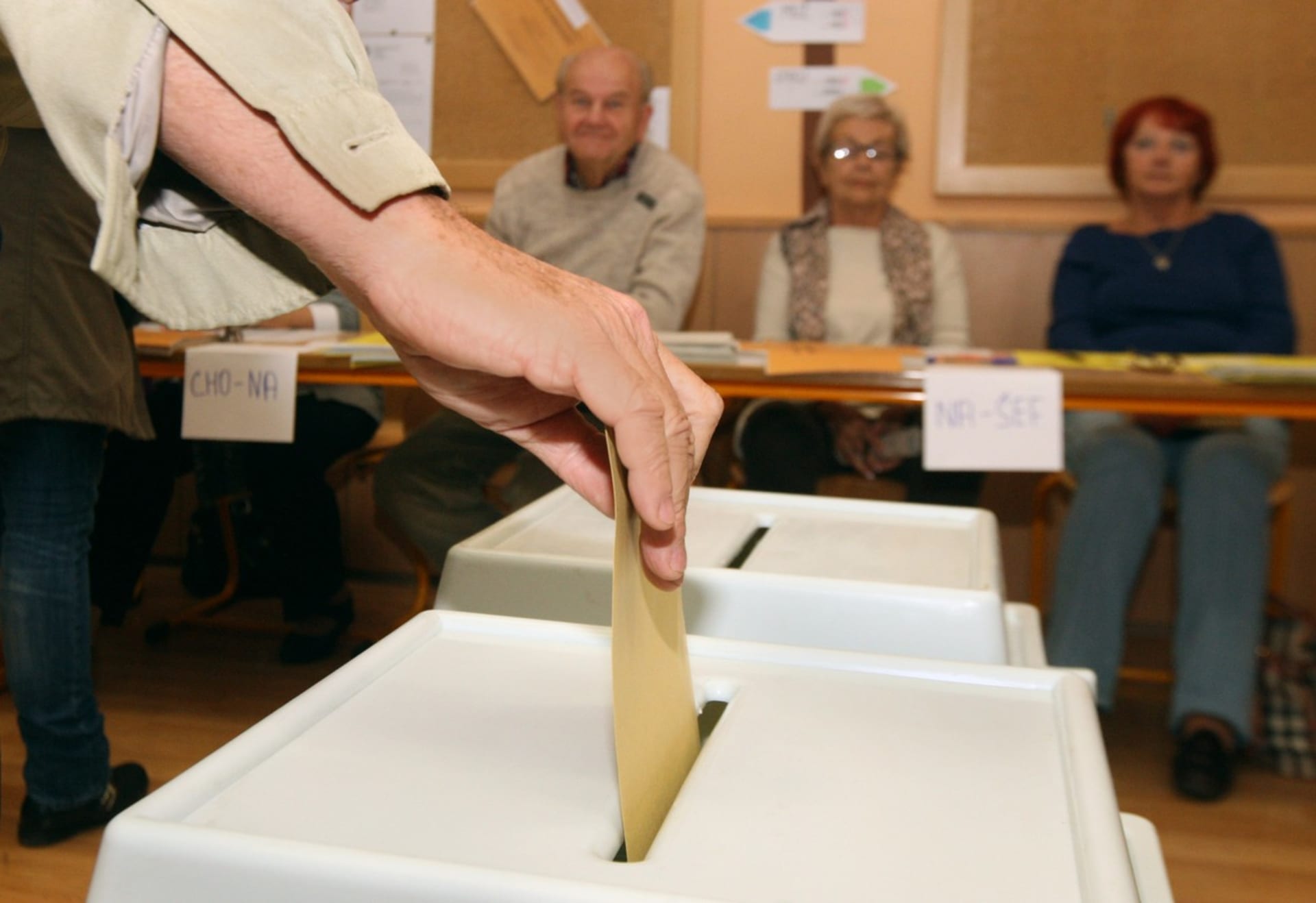 Volby do Poslanecké sněmovny proběhnou 8. a 9. října 2021.