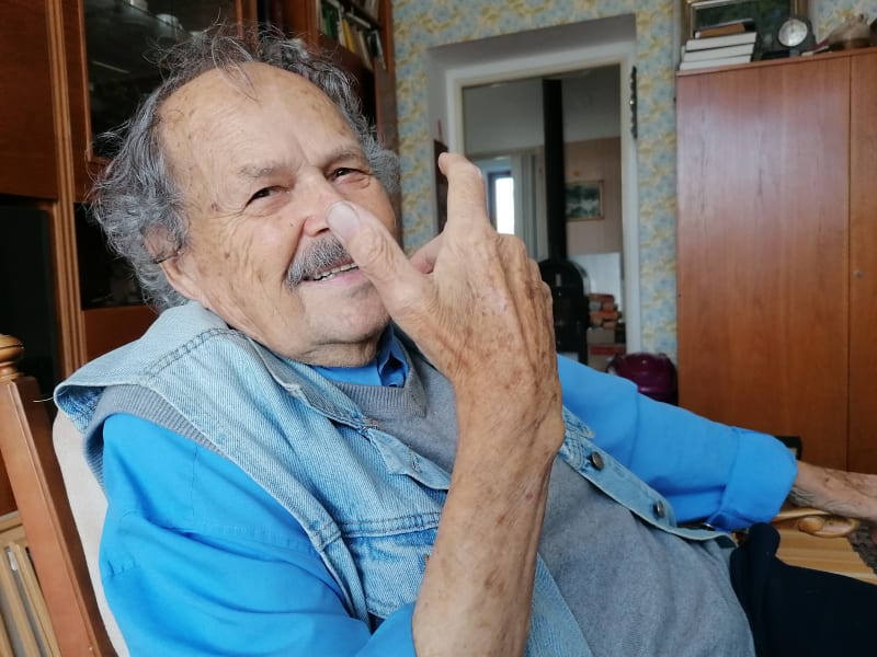 Nejstarší kandidát voleb, 90letý Gustav Aulehla, uznávaný regionální fotograf z Krnova.