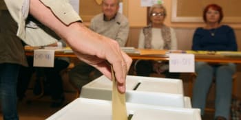 Nový volební průzkum: ANO je stále první. Posilují malé strany, TOP 09 by zůstala mimo Sněmovnu