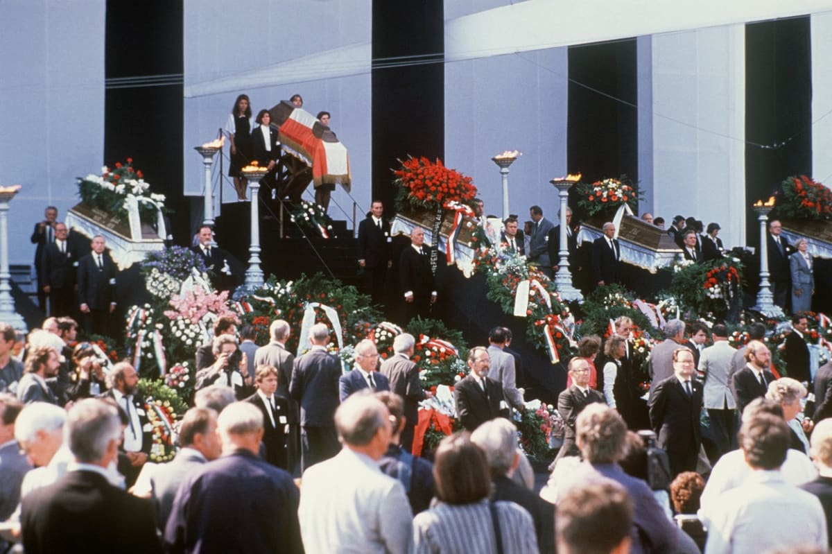 V červnu 1989 došlo k dodatečnému pohřbu Nagye a dalších popravených.