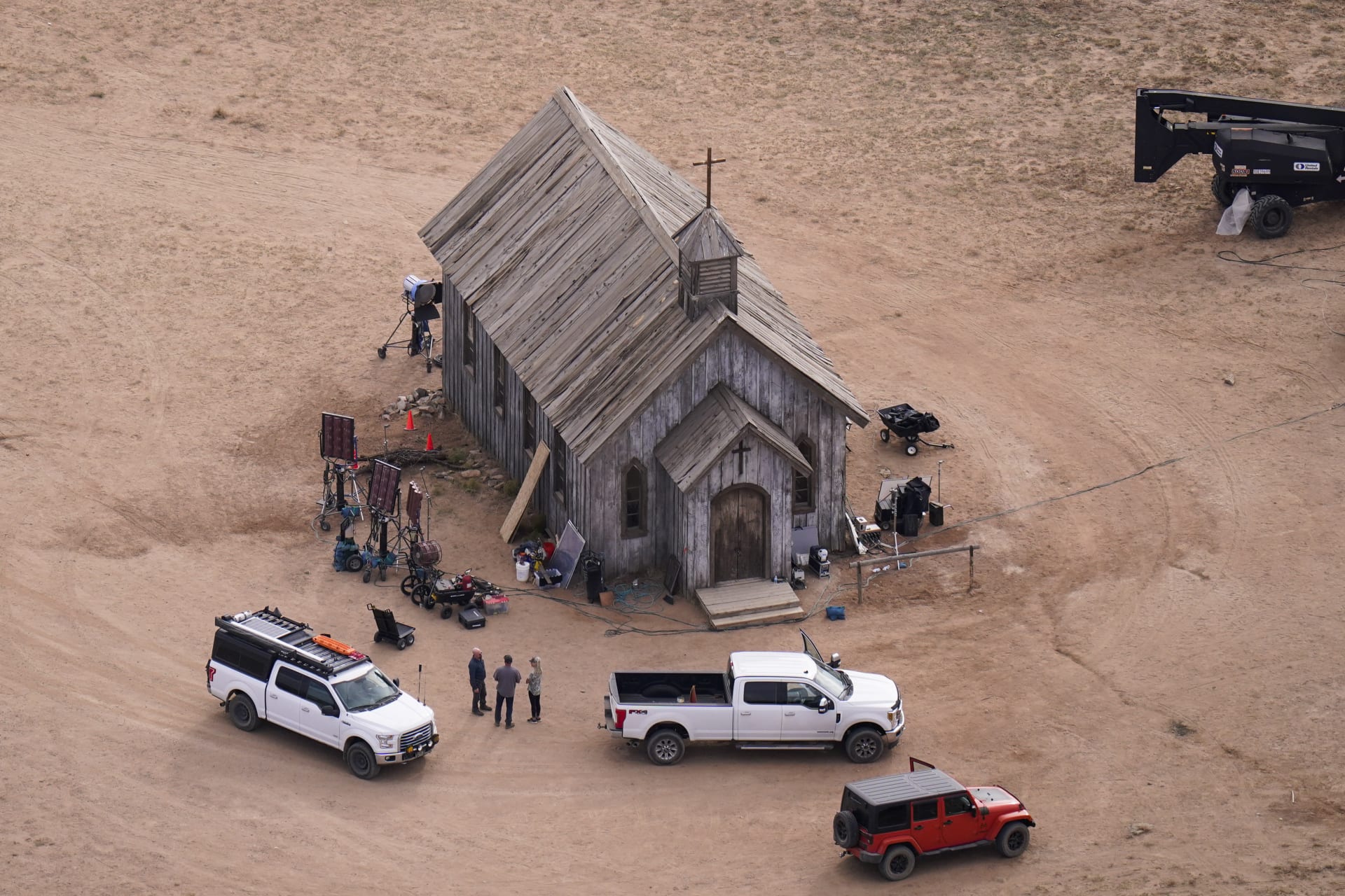 Nezávislý western Rust se natáčel ve známé lokaci Bonanza Creek Ranch poblíž Santa Fe v Novém Mexiku. 