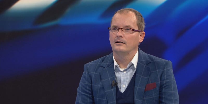 Ekonom Vladimír Pikora byl hostem pořadu Interview