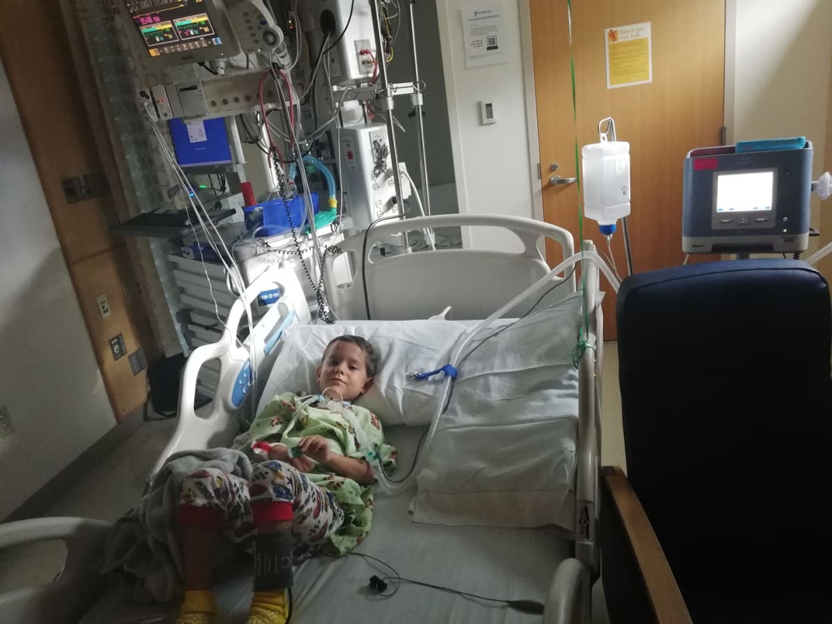 Pětiletý Sebastian se od letošního jara léči v bostonské dětské nemocnici. (Zdroj: se souhlasem Facebook Sebastian – náš najväčší bojovník)