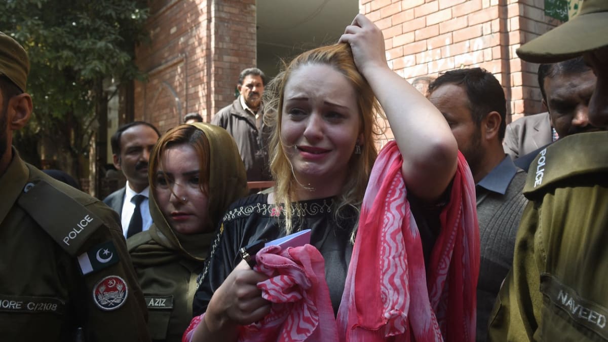 V pondělí všechny překvapila zpráva, že Tereza H., která byla v Pákistánu odsouzena za údajné pašování drog, byla osvobozena z vězení.