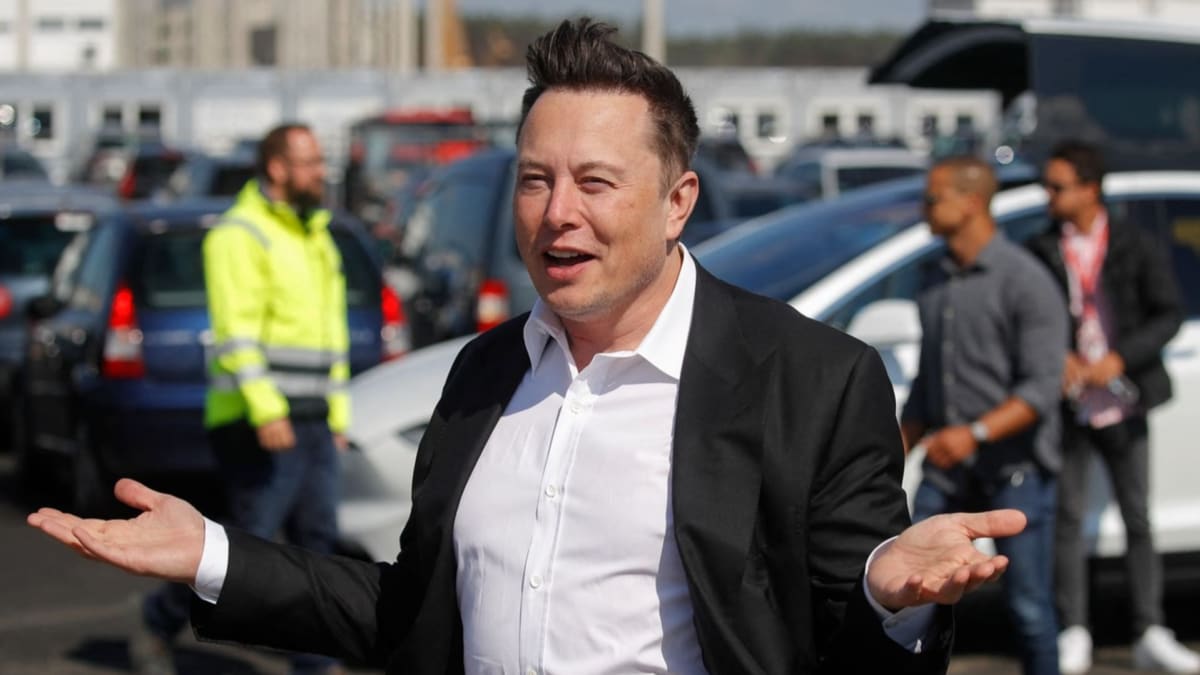 Šéf Tesly Elon Musk investoval do Bitcoinu.