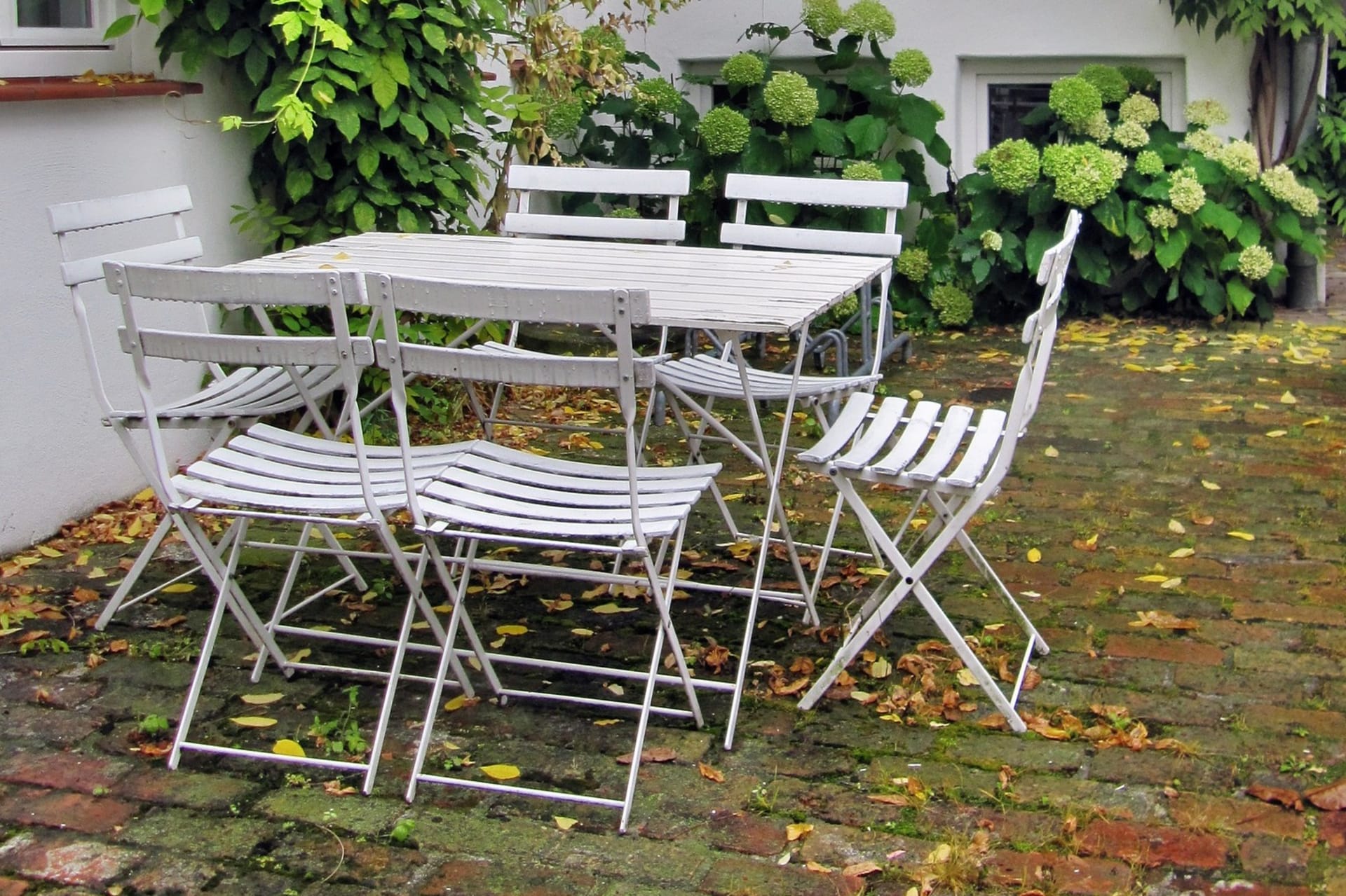 Jak se na podzim postarat o zahradní nábytek 2