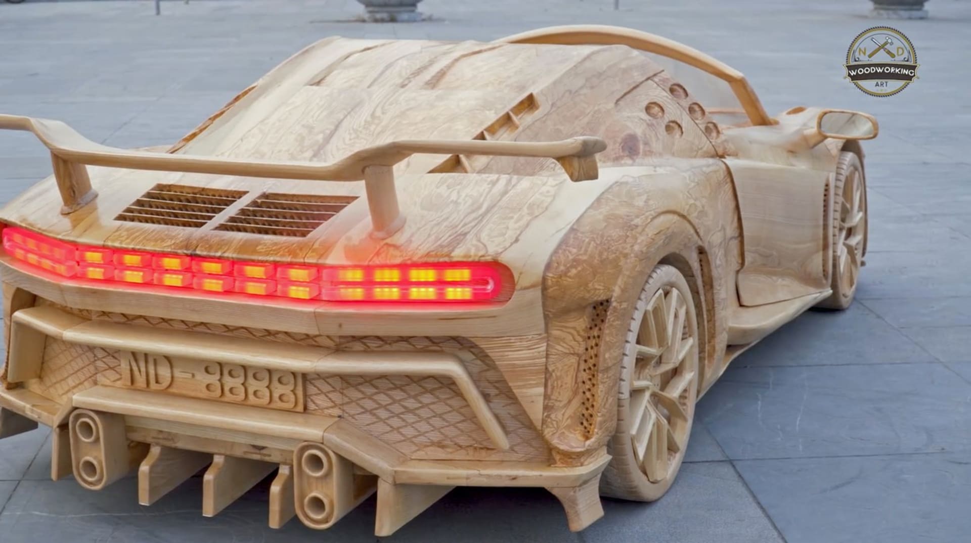 Dřevěné Bugatti 3