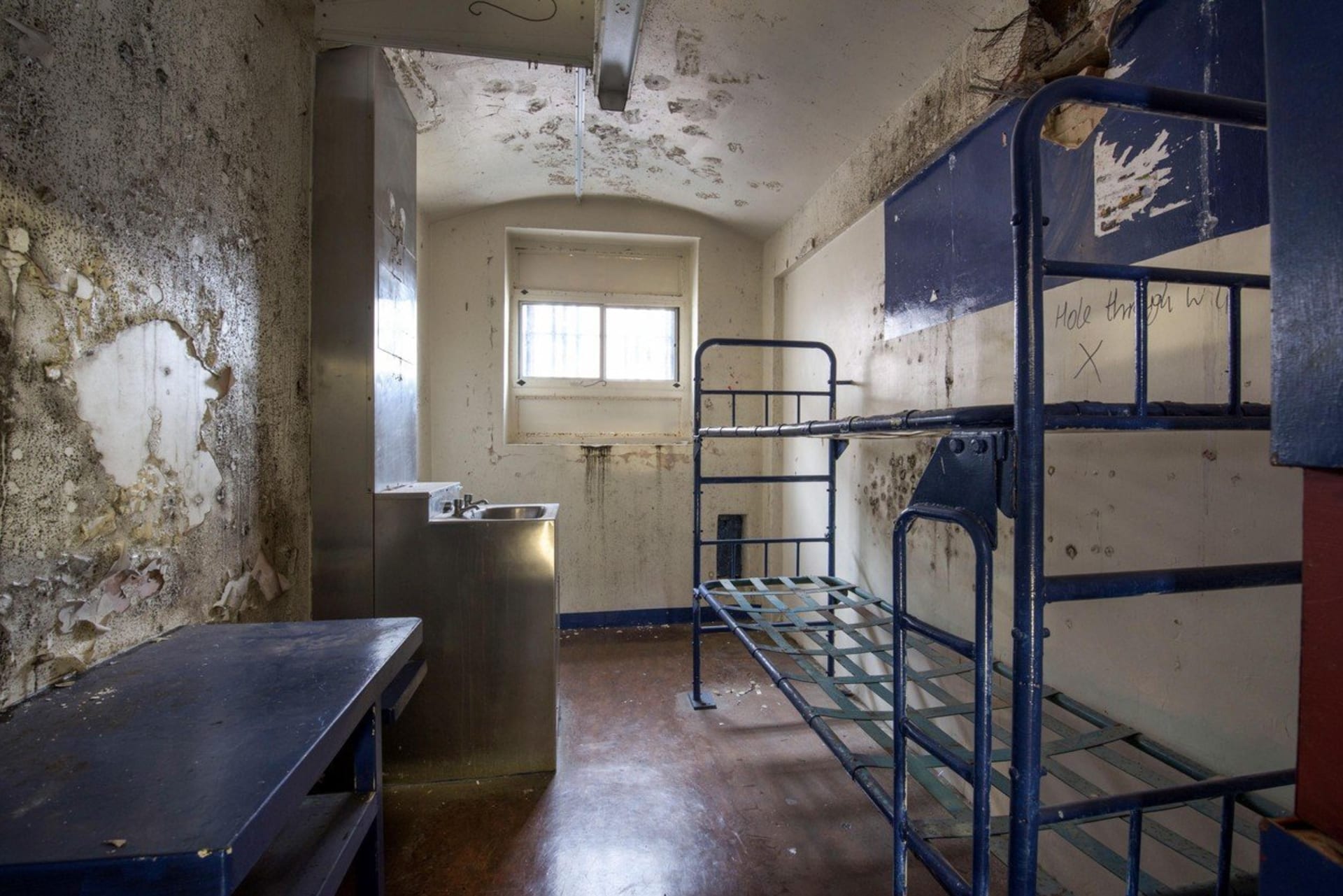 Luxusní bydlení v bývalém vězení 11