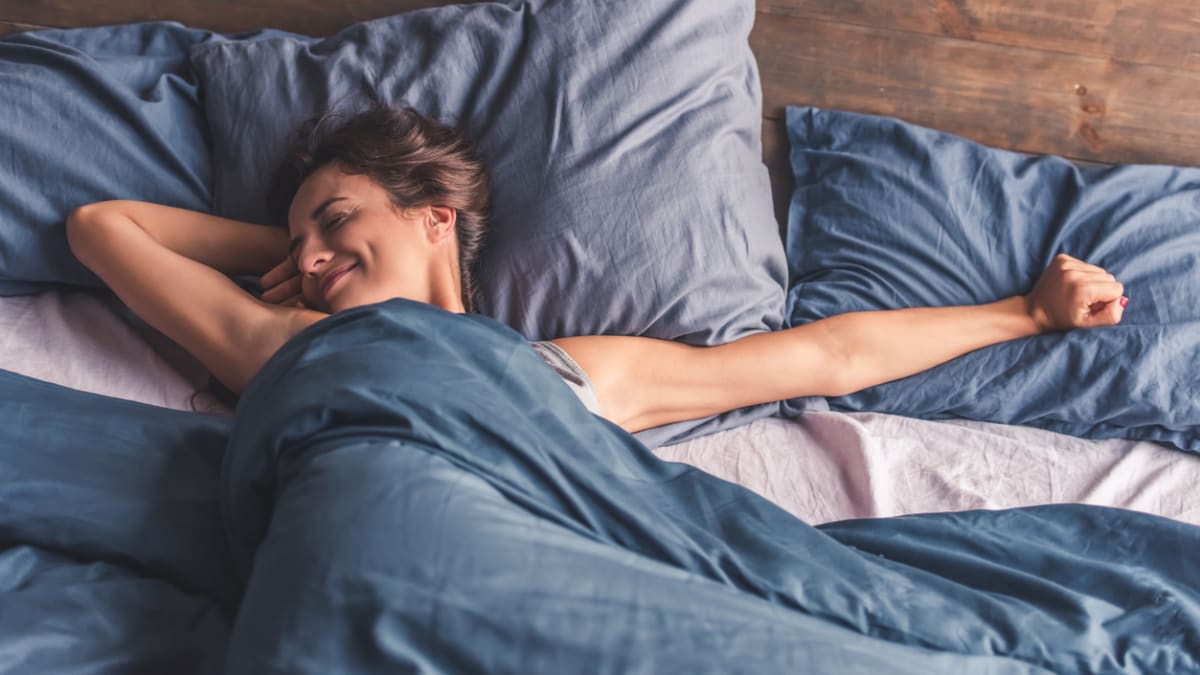 Šetřit na kvalitní a pohodlné posteli se nevyplácí. Negativně se to projeví na kvalitě spánku.