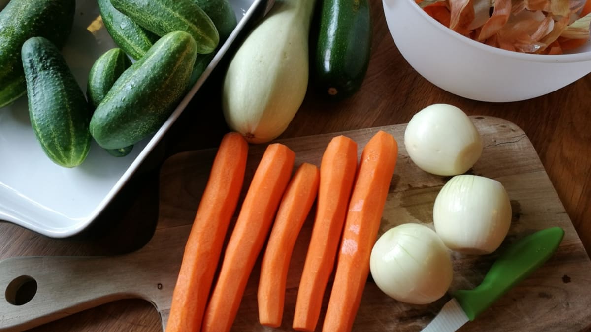 Co budete potřebovat na nakládanou zeleninu