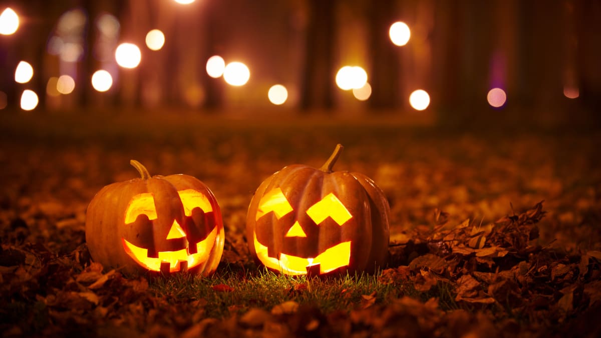 Dýně, masky, strašidla aneb Kde se vzaly halloweenské dekorace