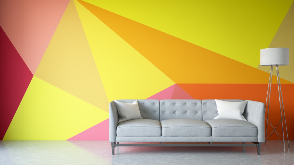 Zářivé barvy na stěnách vyžadují k sobě jen nábytek v barvě neutrální