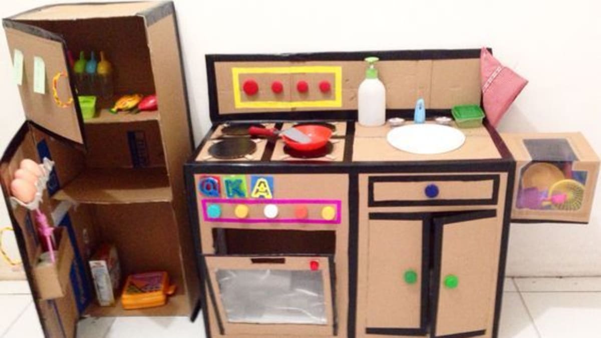Papírová kuchyňka pro děti.