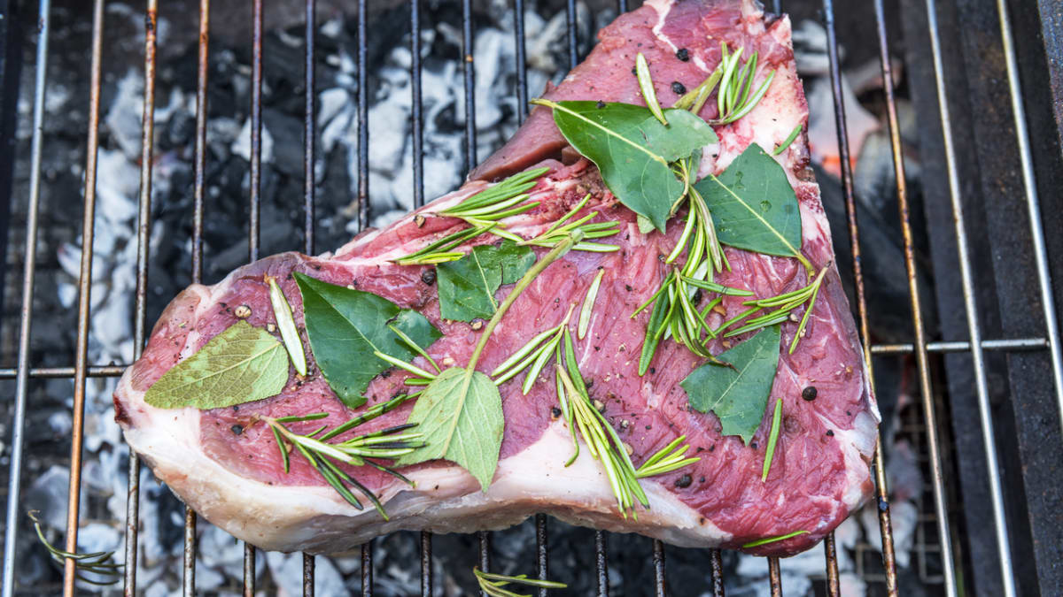 Nejlepší je znechutit si maso podle sebe doma.