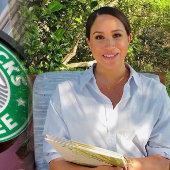 Meghan Markleová darovala zaměstnancům poukazy do Starbucksu