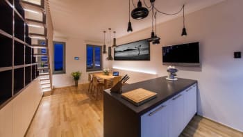 Apartmán na Moravě umožňuje vyzkoušet si, jak fungují technologie v chytré domácnosti