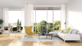 Moderní interiér: Bílá je stále in, vedou světlé materiály a nezbytný je venkovní prostor k relaxaci