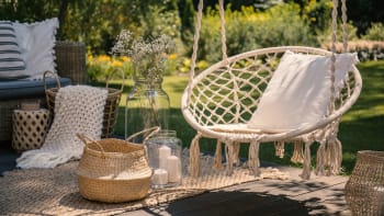 10 tipů, jak si užít skandinávský styl na zahradě, balkoně i terase