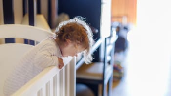 Bezpečný dětský pokojík: 12 nebezpečí, která reálně hrozí. Na co dát pozor?