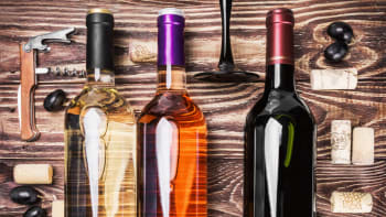 Korek, nebo plast aneb Jak poznat podle uzávěru kvalitní víno