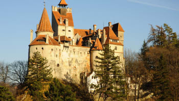 Chcete bydlet v 700 let starém Drákulově hradě?