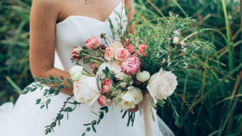 6 kroků, jak si vybrat svatební květiny