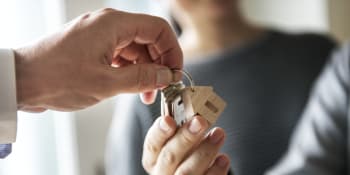 Cena bytů i hypoték rapidně roste. Brzy začne klesat poptávka, očekává Frait z ČNB