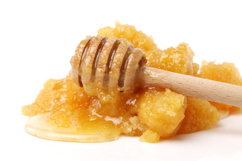 Krystalizace či zcukernatění je pro med přirozenou vlastností a důkazem toho, že med kvalitní je a bylo s ním šetrně manipulováno. 
